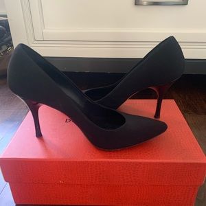 Donald J Pliner size 7 heels